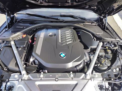 Used 2024 BMW M440i Convertible w/ Premium Package RWD image 9