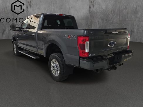 Used 2018 Ford F250 XLT w/ XLT Premium Package AWD/4WD image 5