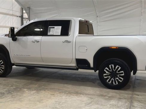 Certified 2023 GMC Sierra 2500 Denali w/ Denali Ultimate Package image 6