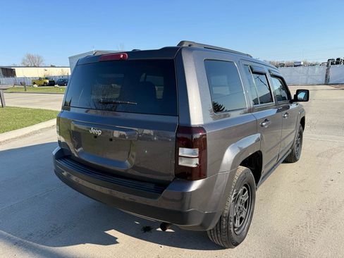 Used 2017 Jeep Patriot Sport w/ Power Value Group AWD/4WD image 5