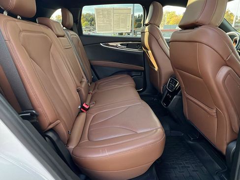 Used 2023 Lincoln Nautilus Reserve w/ Equipment Group 201A image 15