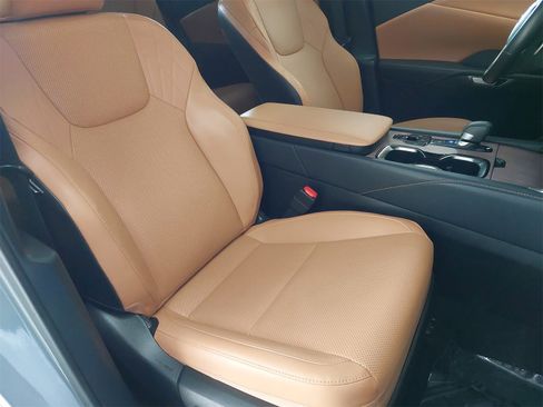 Used 2023 Lexus RX 350 Premium image 10