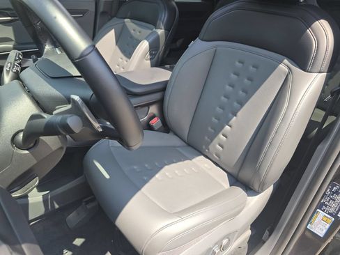 Used 2024 Kia EV9 Wind AWD/4WD image 24