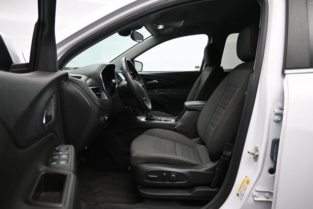 Used 2024 Chevrolet Equinox LT AWD/4WD image 21