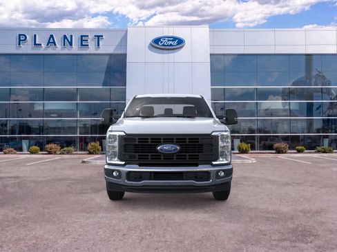 New 2026 Ford F250 XL w/ XL Chrome Package RWD image 7