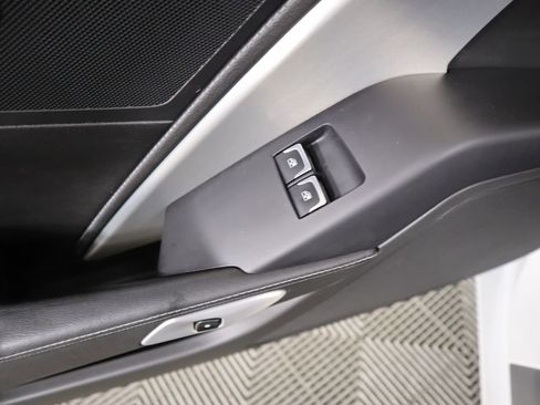 Used 2019 Chevrolet Corvette Stingray Convertible w/ 1LT image 28