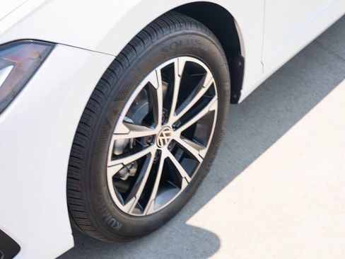 New 2025 Volkswagen Jetta Sport image 10