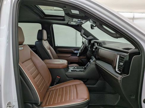 Certified 2024 GMC Sierra 3500 Denali Ultimate image 22