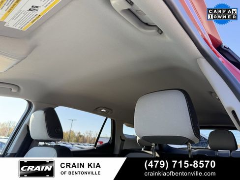 Used 2022 GMC Terrain SLE image 24