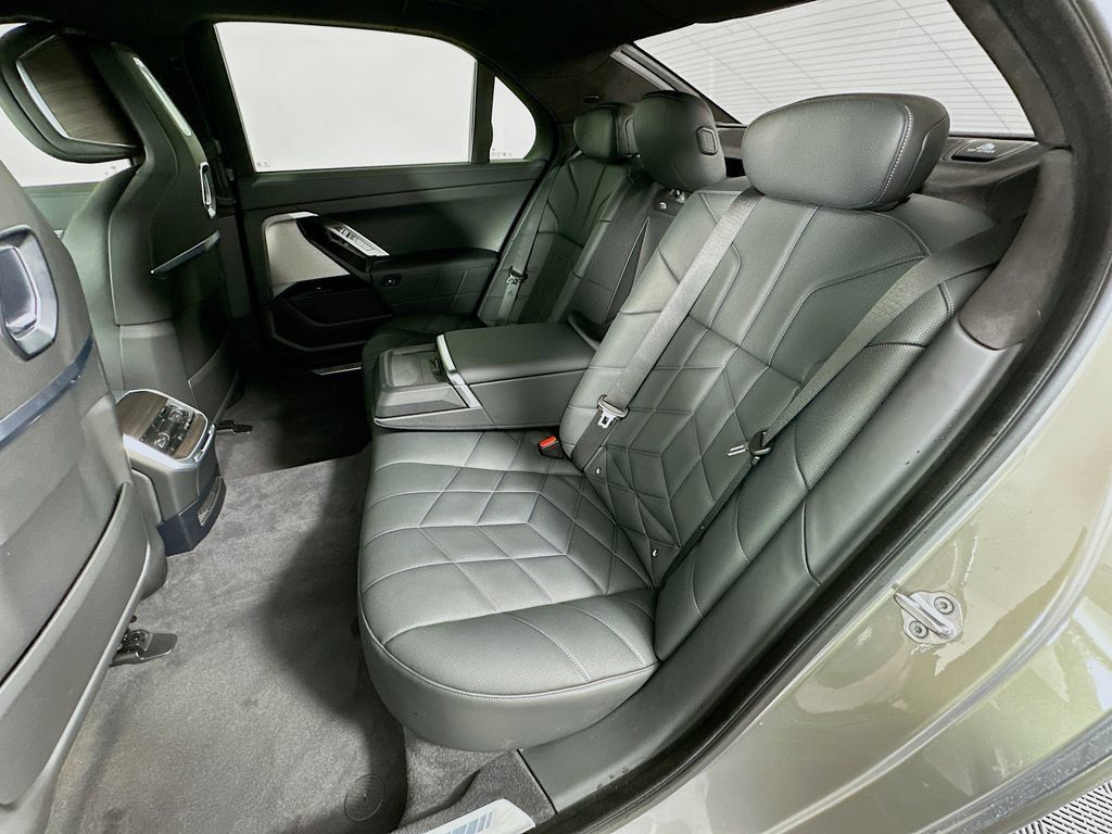 Certified 2023 BMW 740i RWD image 24