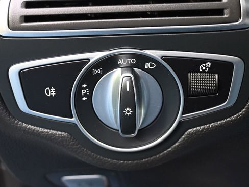 Used 2020 Mercedes-Benz C 300 4MATIC Sedan image 23