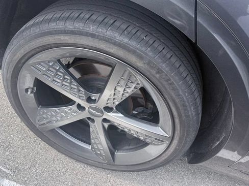 Used 2023 Genesis GV70 2.5T w/ Sport Prestige Package AWD/4WD image 28