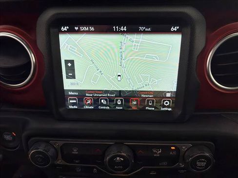Used 2023 Jeep Gladiator Rubicon w/ Trailer Tow Package AWD/4WD image 2