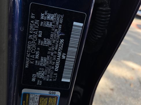 Used 2024 Kia Seltos EX FWD image 17