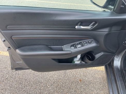 Used 2021 Nissan Altima 2.5 SR image 16