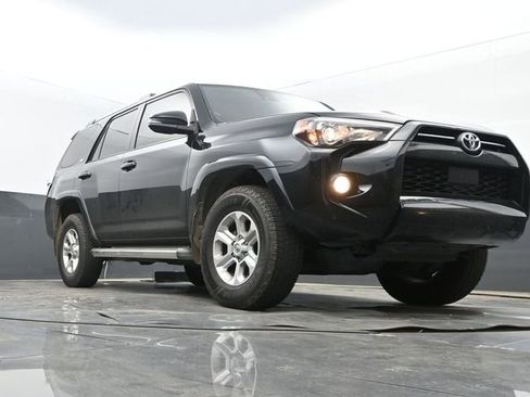 Used 2020 Toyota 4Runner SR5 Premium w/ Moonroof Package image 9