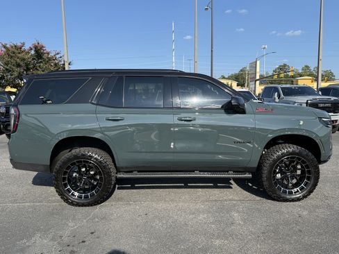 Used 2026 Chevrolet Tahoe Z71 w/ Comfort Package AWD/4WD image 11