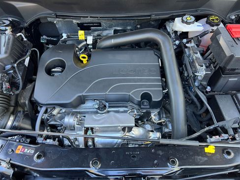 Used 2025 Chevrolet Equinox LT image 25