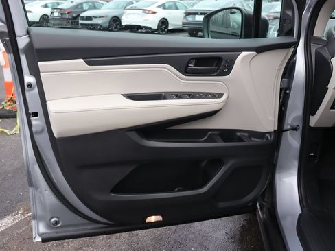 Used 2026 Honda Odyssey EX-L image 28