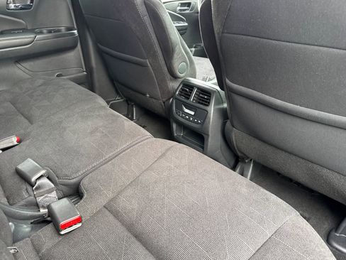 Used 2022 Honda Pilot Sport image 29