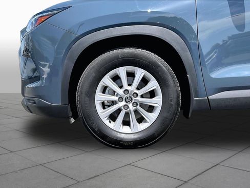 Used 2025 Toyota Grand Highlander AWD image 10