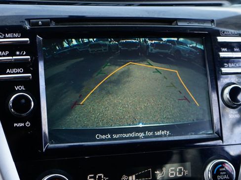 Used 2017 Nissan Murano SV image 26