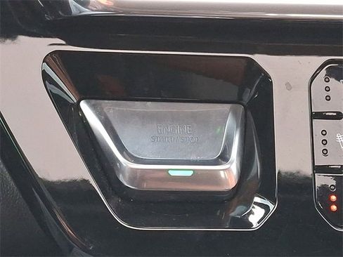 Used 2024 GMC Sierra 2500 Denali Ultimate w/ Snow Plow Prep/Camper Package image 16