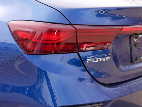 Used 2019 Kia Forte LXS image 17