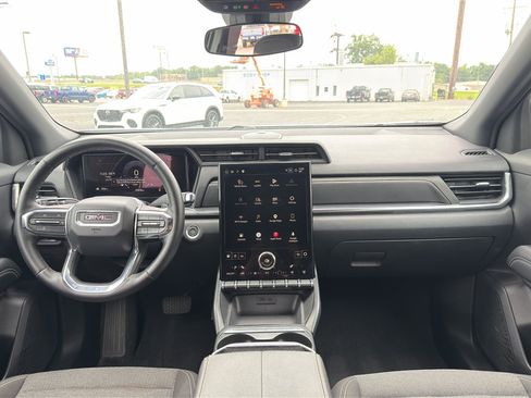 Used 2025 GMC Terrain Elevation FWD image 25