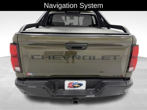 Certified 2025 Chevrolet Colorado ZR2 w/ Midnight Edition AWD/4WD image 4