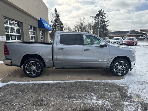 Used 2022 RAM 1500 Limited image 8