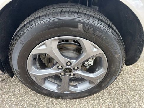 Used 2023 Ford Escape ST-Line w/ Tech Pack #1 AWD/4WD image 4