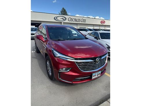 Used 2024 Buick Enclave Premium AWD/4WD image 2