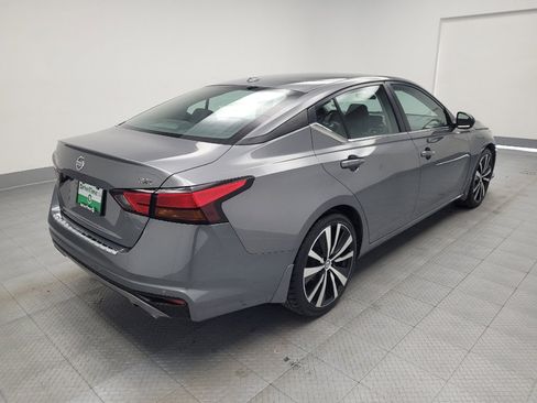 Used 2022 Nissan Altima 2.5 SR image 9