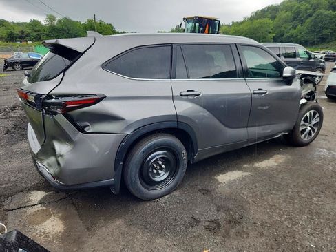 Used 2026 Toyota Highlander XLE AWD/4WD image 5