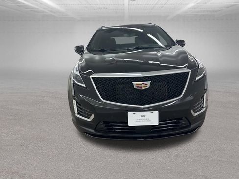 Certified 2025 Cadillac XT5 Sportv w/ Technology Package image 3