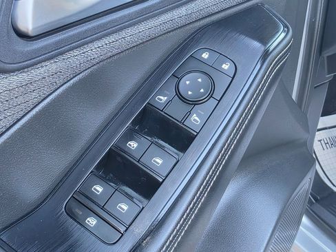 Used 2023 Nissan Rogue SV image 16