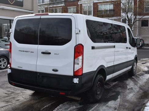 Used 2023 Ford Transit 350 XLT image 5