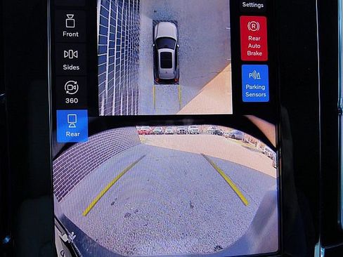 New 2026 Volvo XC40 B5 Ultra w/ Climate Package image 21