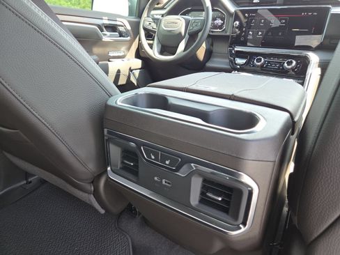 New 2026 GMC Sierra 1500 Denali AWD/4WD image 25