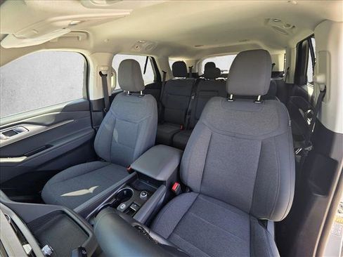 Used 2025 Ford Explorer Active image 14