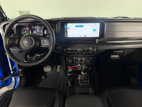 Used 2024 Jeep Wrangler Unlimited Rubicon 4xe AWD/4WD image 13