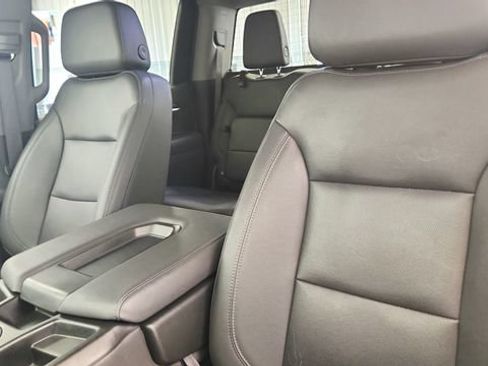 Used 2025 GMC Sierra 1500 SLT AWD/4WD image 9