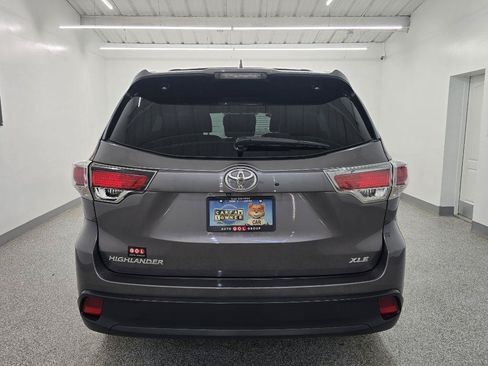 Used 2015 Toyota Highlander XLE FWD image 6
