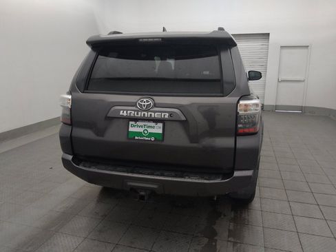 Used 2019 Toyota 4Runner SR5 Premium RWD image 7