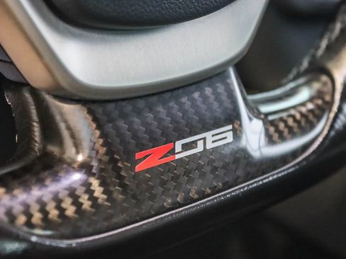 Used 2018 Chevrolet Corvette Z06 w/ Z07 Performance Package image 31