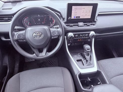 Used 2025 Toyota RAV4 XLE FWD image 13