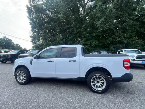 Used 2022 Ford Maverick XLT FWD image 2