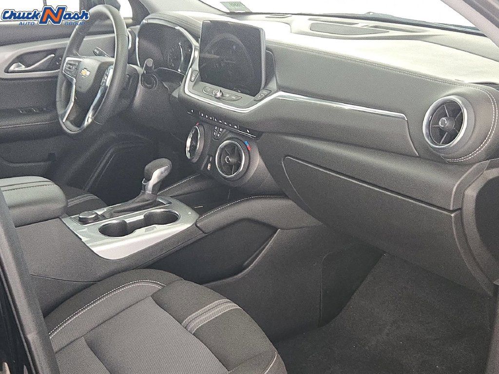 Used 2026 Chevrolet Blazer LT FWD image 33