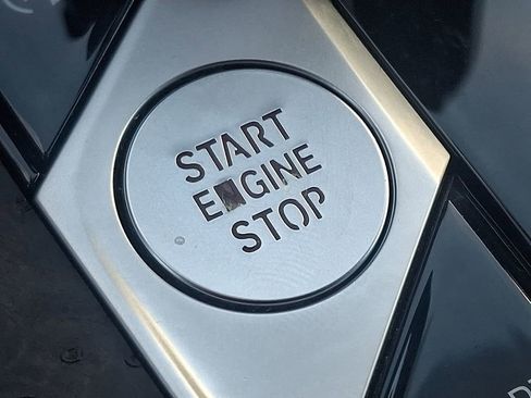 Used 2022 BMW X5 M50i w/ Premium Package image 27